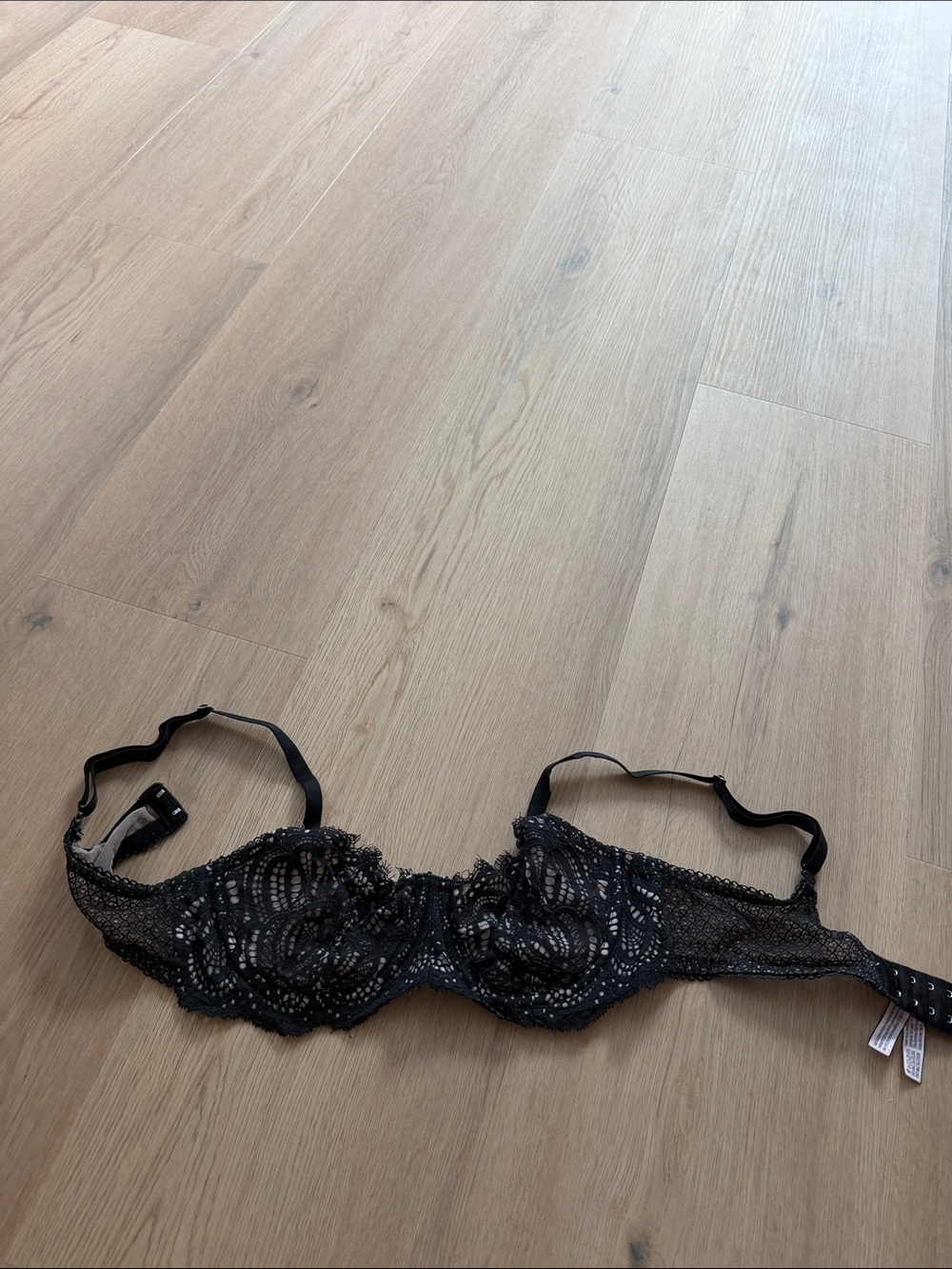 Victorias secret 34D Black Lace Balconette Bra - Dream angels